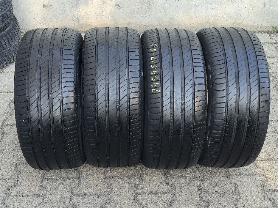 245 45 17 Michelin 2 бр.