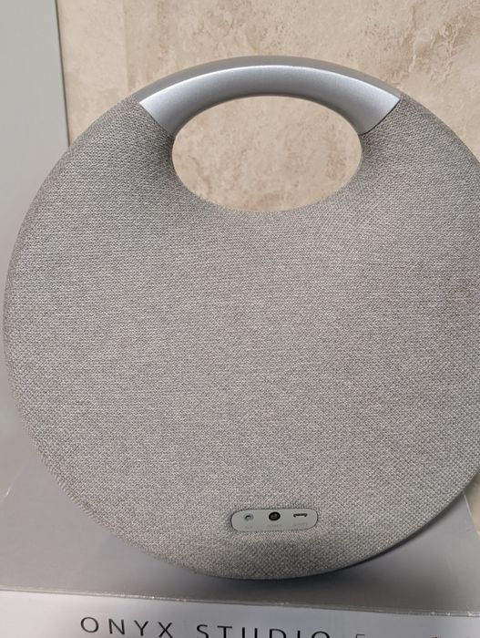 Harman Kardon onyx studio 5