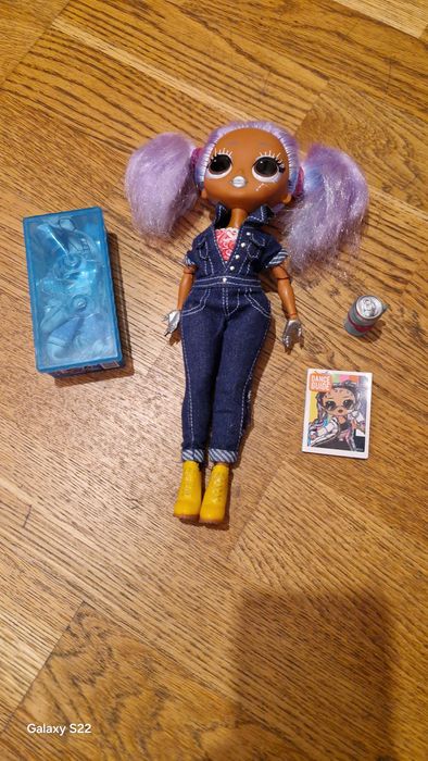 Papusa LOL mare cu trusou