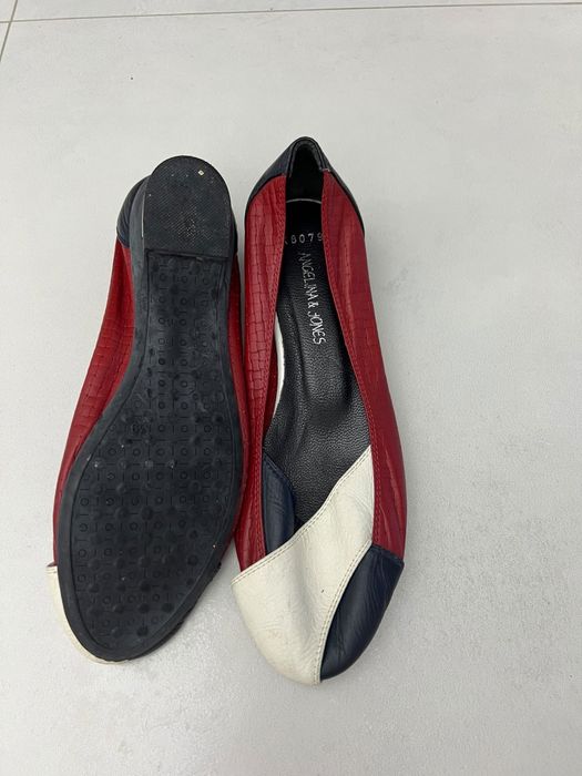 Vand pantofi piele