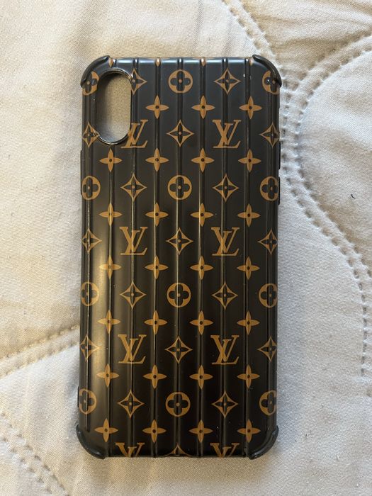 Отдам бесплатно на iphone X, XS