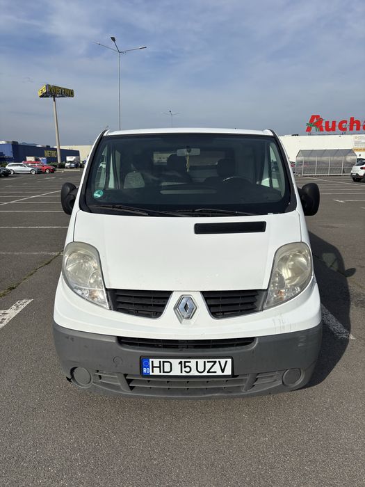 Renault trafic 3 locuri anul 2010