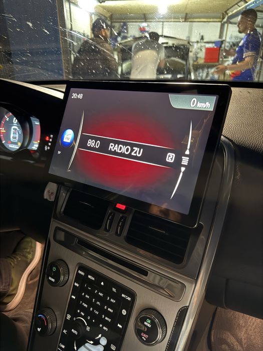 Navigatie Andorid Volvo XC60 , 4GB RAM Ecran 2K , Carplay Android Auto