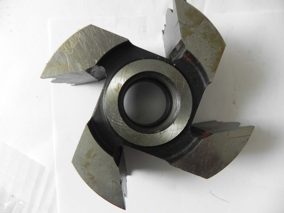 Freza alezaj profil lemn mana curenta mobila usi rame plinta cod PM52