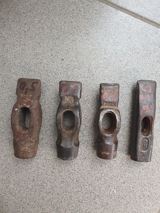 Продам сверло 49.5мм, молотки