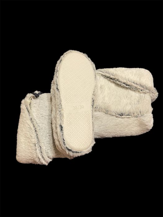 Нови плюшени домашни пантофи