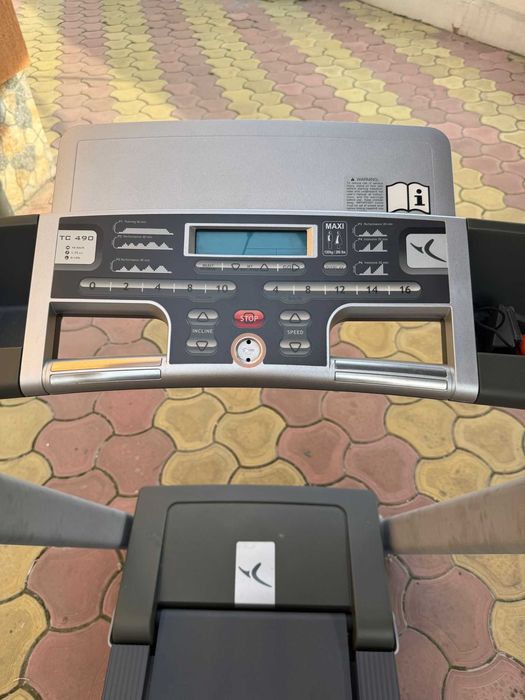 Vând Banda de alergat