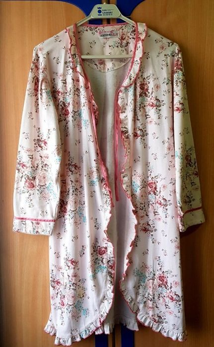 Кардиган Джемпер Кофта Туника Жилетка Костюмы Халаты