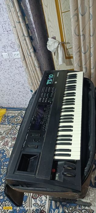 Ensonic ts 10 stoʻykasi chixoli kabeli fleshka si bor hamma narsasi bo