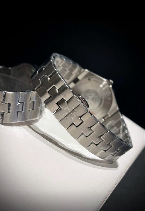 Vand ceas Constantin automatic, nou.