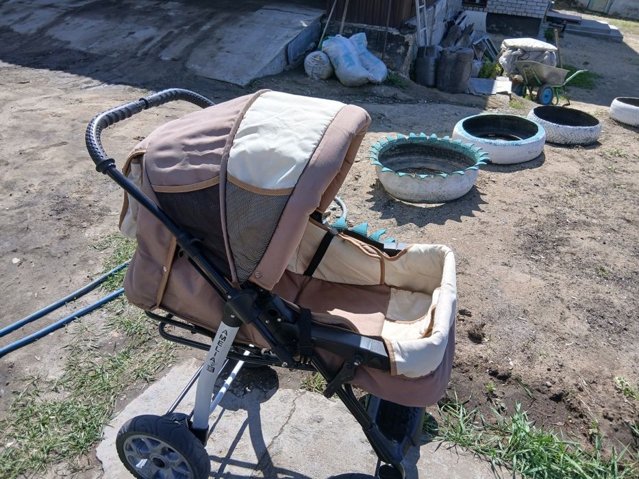 Продам детскую коляску