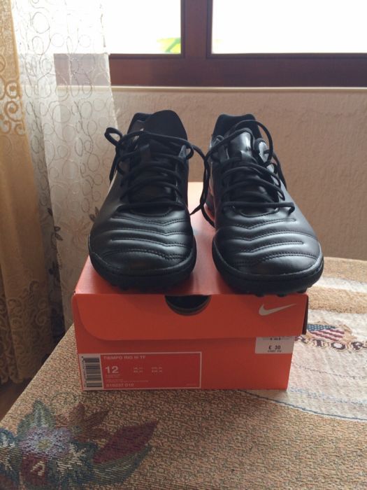 Продавам оригинални маратонки NIKE