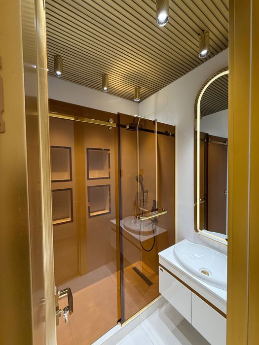 Своя!Бунедкор м!1этаж!2х комнатная в 3 ! 45кв номер 1 локация ! 81500