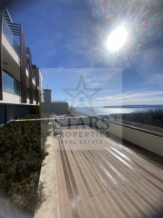 Продава се Тристаен апартамент в Варна, м-т Св. Никола - 200 кв.м за 1224 €/кв.м - Снимка #1