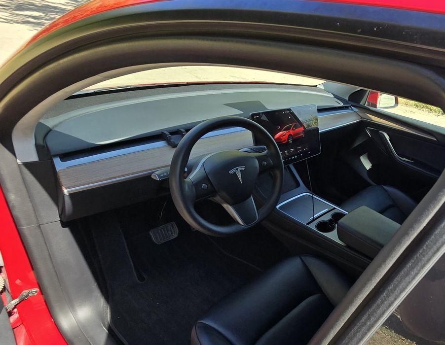 Tesla Model Y Dual Motor Long Range