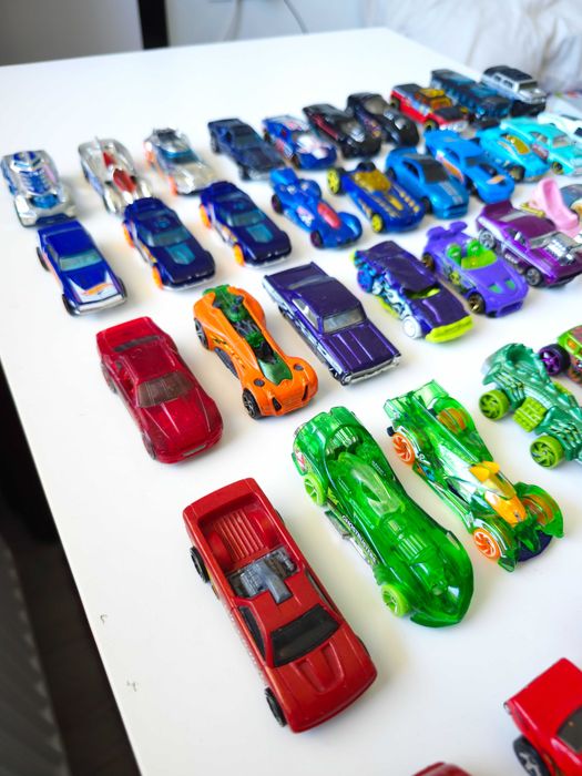 Lot 58 Hot Wheels EXCLUSIV – Modele din Multipack și 5-Pack
