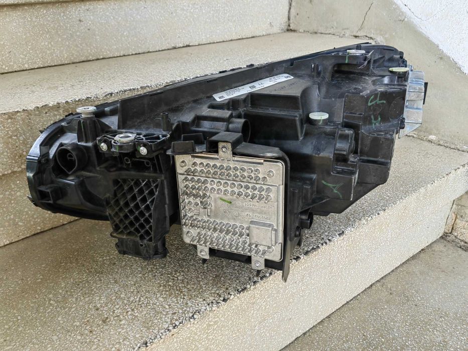 Фар BMW 2 G42 G87 LED десен/ Фар BMW G87 / Фар БМВ 2 Г42 Г87 Оригинале