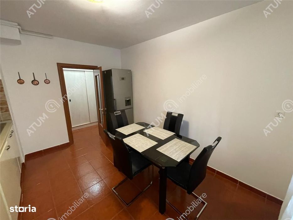 Apartament 3 camere decomandate 2 balcoane in zona centrala Sibiu