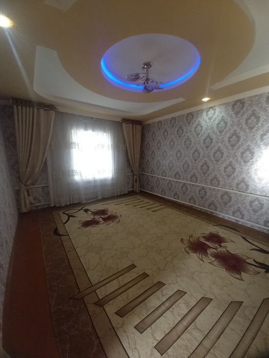 Продается участок в Азадбаше 5 соток 4 ком не долеко от газ заправке