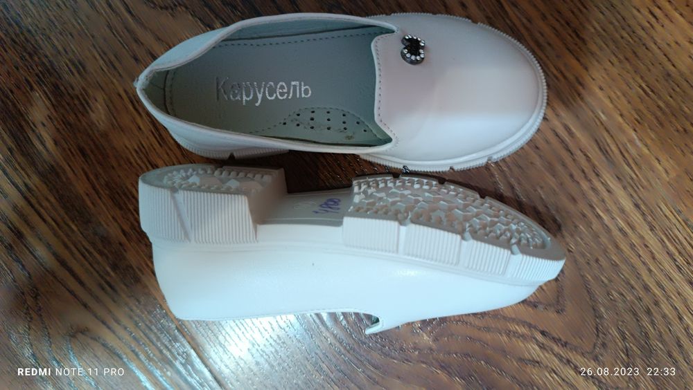 Туфли на девочку 28р