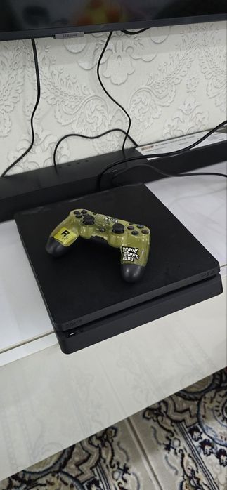 Play Station 4 slim с играми. Ойин Ичида бор