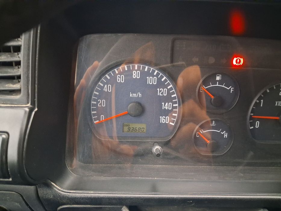 Isuzu samasval sotiladi