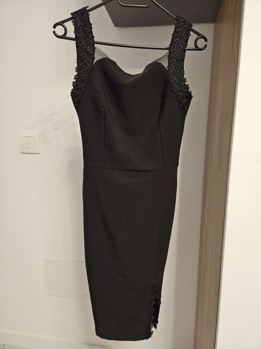 Rochie neagra eleganta