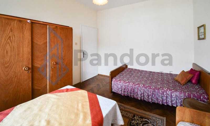 Дава се под наем Тристаен апартамент в София, Център - 86 кв.м за 475 € - Снимка #1