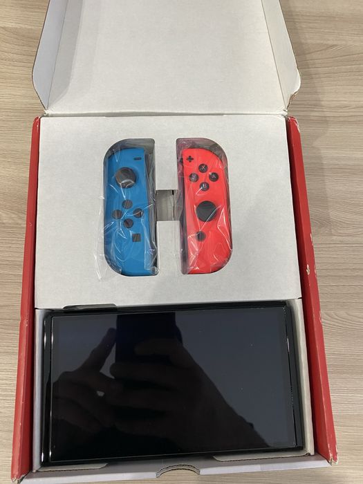 nintendo switch OLED прошитая + 20 игр