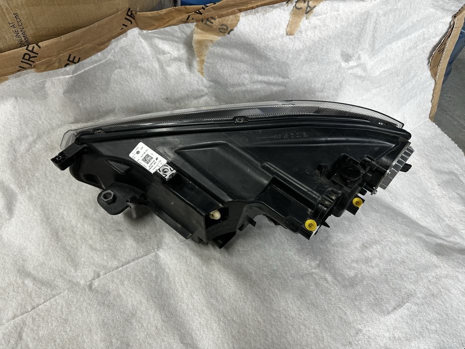 Far dreapta full led vw taygo.cod:2G7941078.