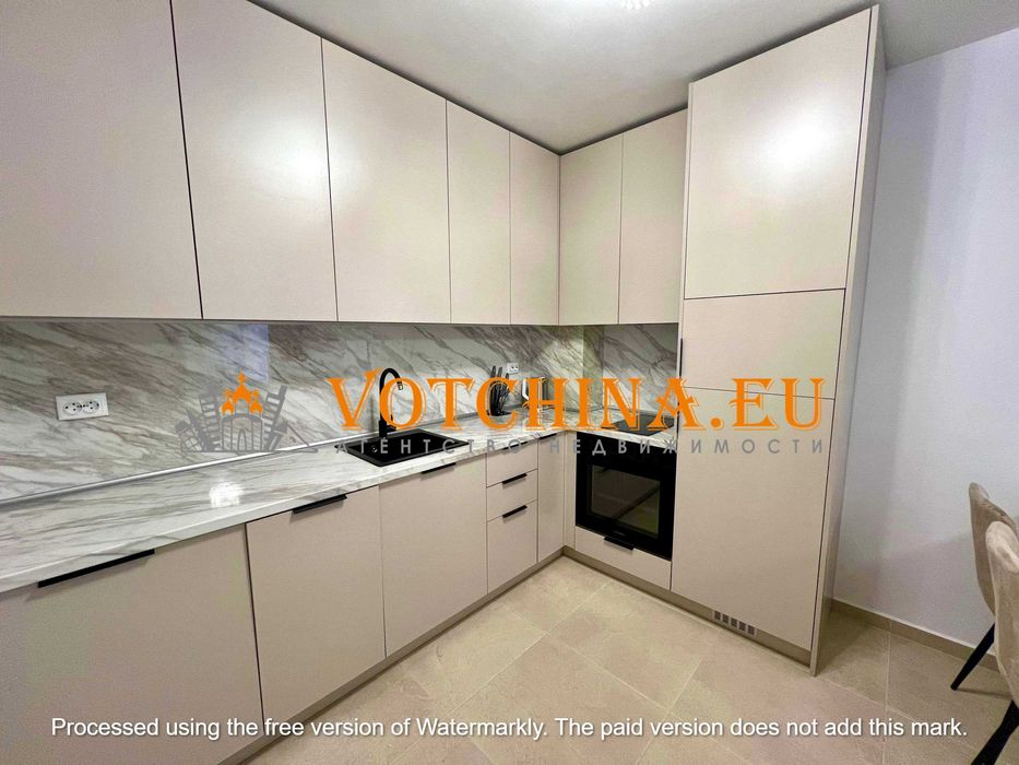 Продава се Двустаен апартамент в Варна, Център - 52 кв.м за 1226 €/кв.м - Снимка #1