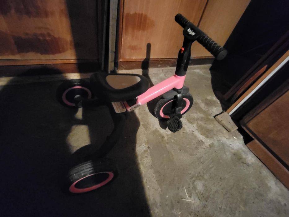 Продава се  детско помошно колело