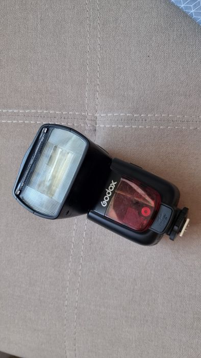Blitz Godox TT685 pentru nikon pret 200 FIX