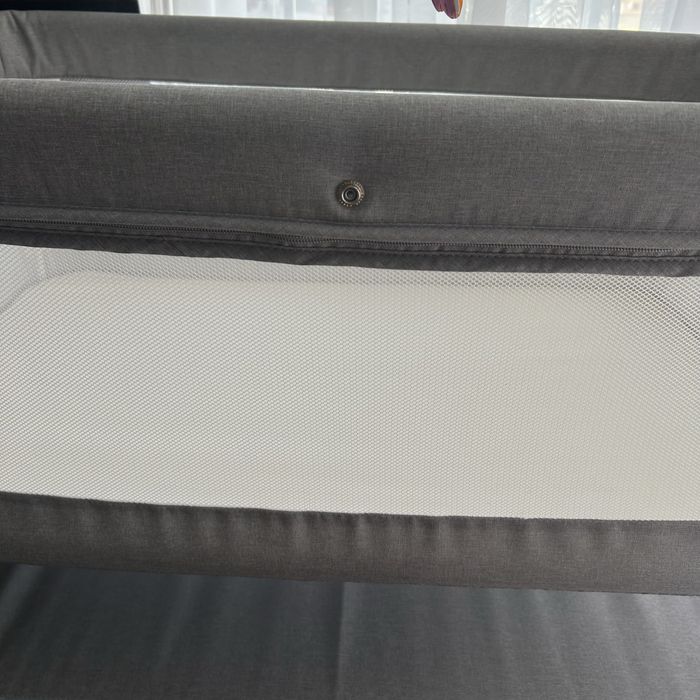 Бебешка кошара с подарък музикална въртележка