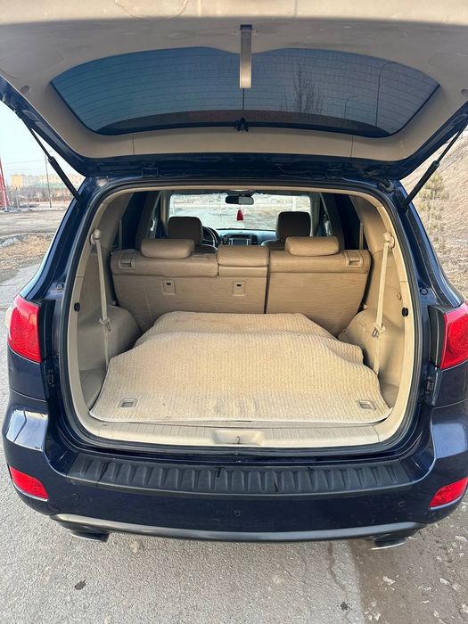 HUNDAY Santa-Fe cotiladi