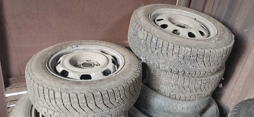 продам зимние резины