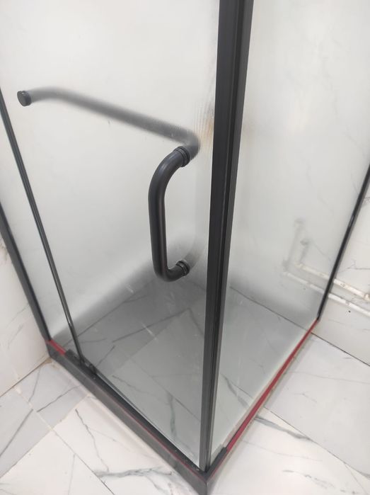 Продам душевую кабинку