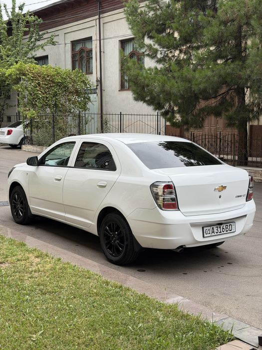 Cobalt Midnight 2025 yil Oq rang Avtomat yengi tayyor moshina