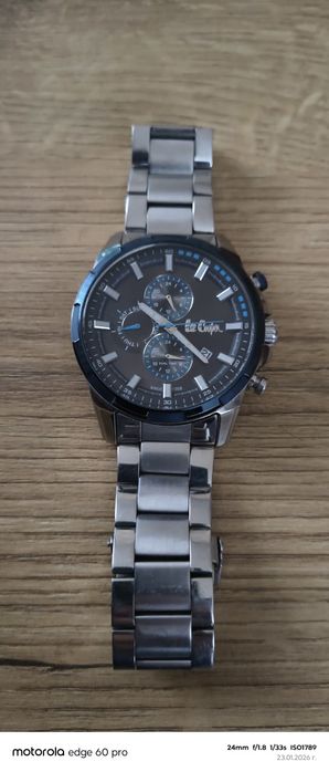 Продавам мъжки часовник