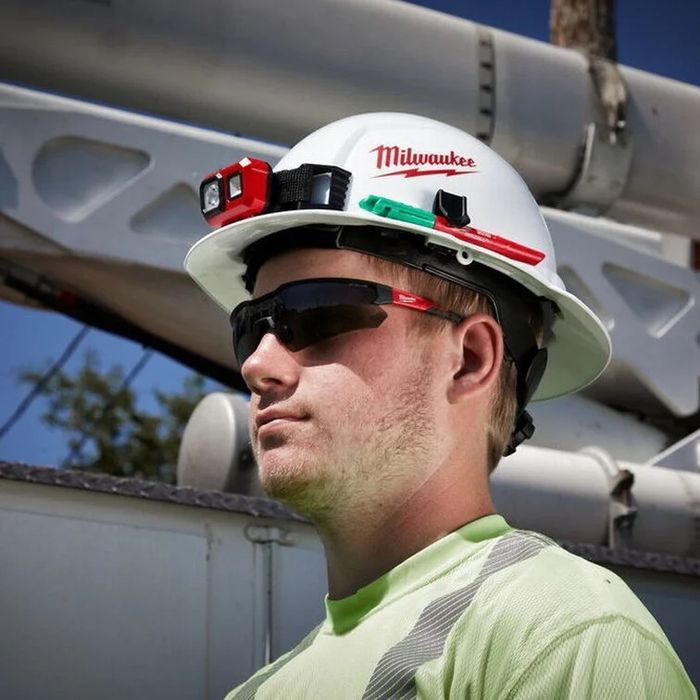 Промоция!Предпазни очила затъмнени CLEAR Milwaukee