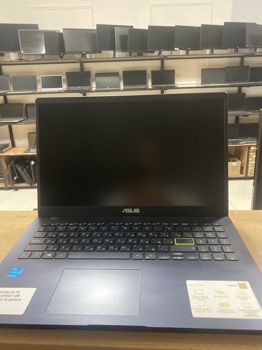Ноутбук Asus i5-10/RAM4/SSD128/HDGraphics