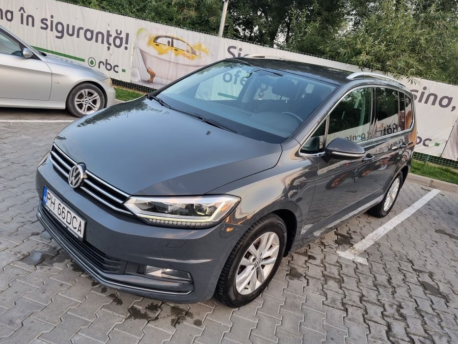 Volkswagen Touran Highline 2.0 TDI 150 CP 2016 – Full LED, Distronic, Webasto, Istoric complet, Fără investiții