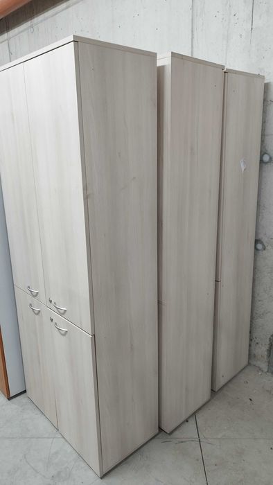 Гардероб с четири врати и рафтове - Офис шкаф -  80/40/205