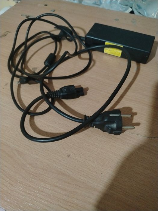 noutbuk quvatlagich orginal