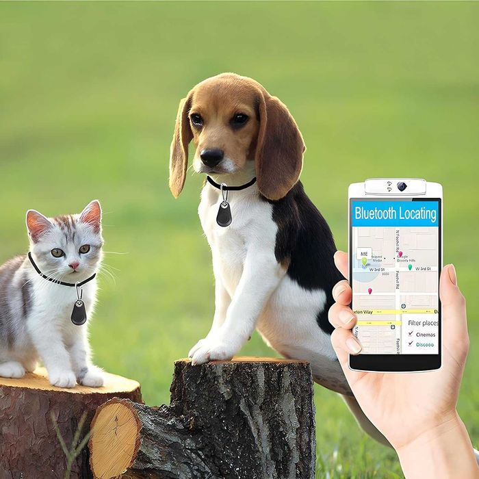 Localizator bluetooth pentru chei telefon sau animale tip breloc