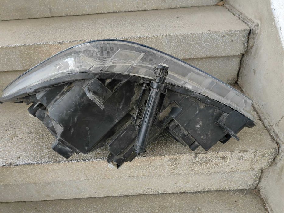 Фар Mercedes Sprinter W906 LED Bi-Xenon/Фар Мерцедес Спринтер Оригинал