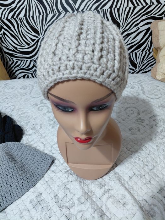 Продавам плетива на една кука