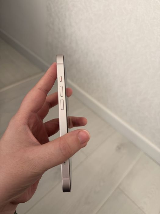Продам Iphone 13 128гб