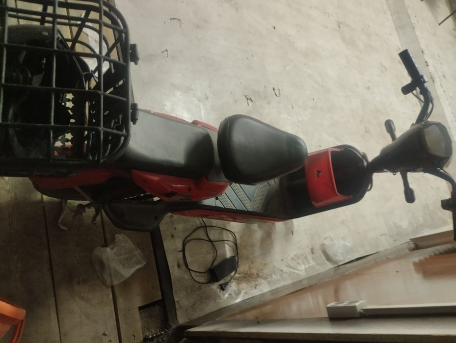 Электроскутер / Electric skuter