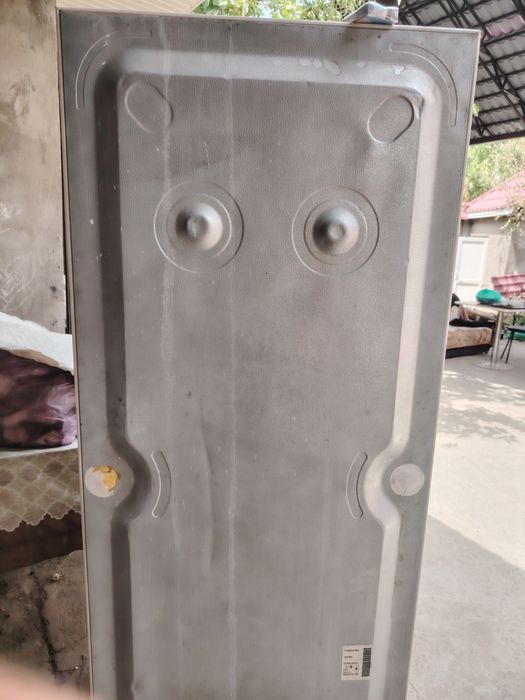 Холодильник для дома в рабочем состоянии